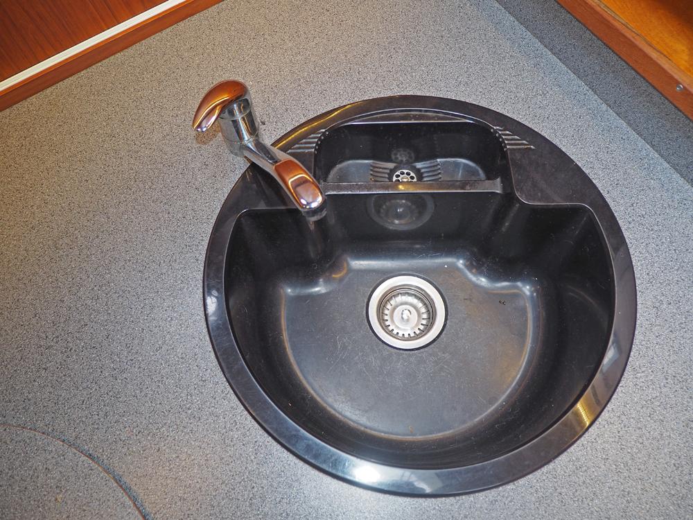 Cabin en avant, H&eacute;bergements